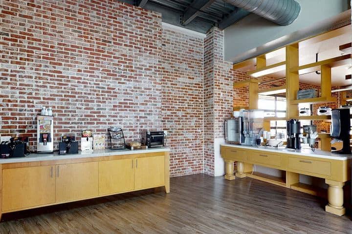 Breakfast/Coffee Service 78 of 109