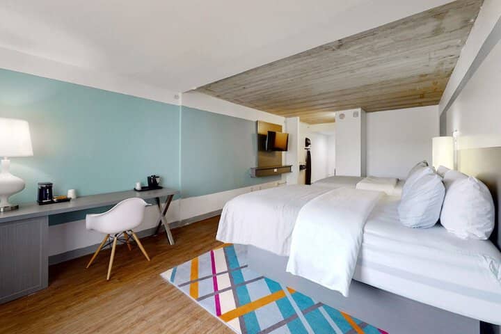 Room 16 of 109
