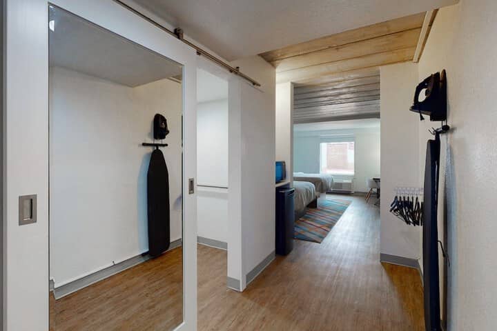 Room 26 of 109
