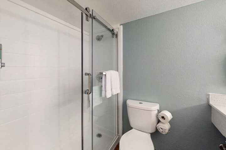 Room 50 of 109